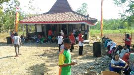 Rebutan Lele di Rasulan Dusun Pangkah Desa Gedangrejo